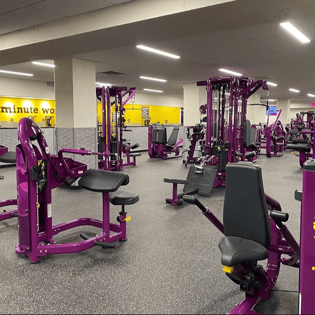US_Gyms_PlanetFitnessStatenIslandForest_1