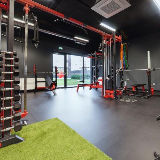 HR_Gyms_TrainStation_1