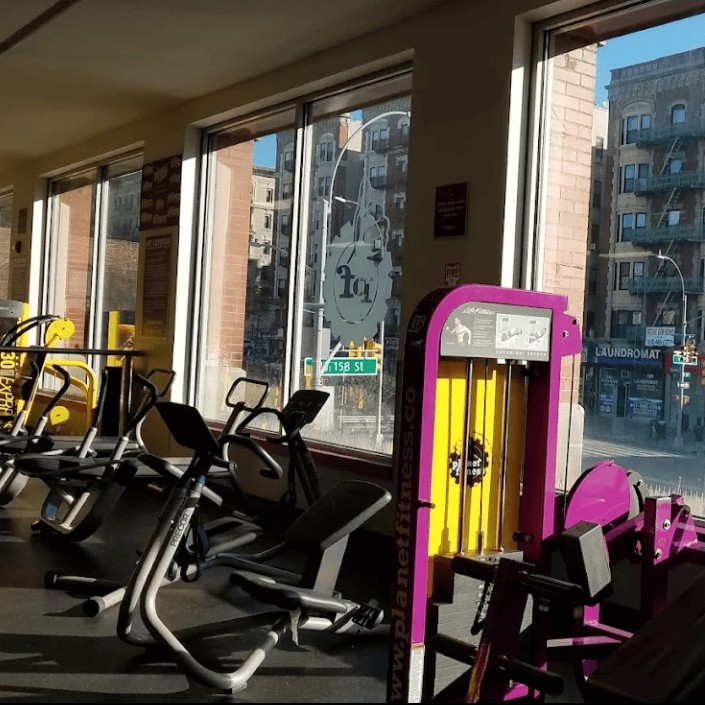US_Gyms_PlanetFitnessManhattan(washingtonHeights)_1