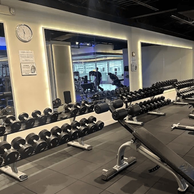 US_Gyms_MuscleUpGym_1