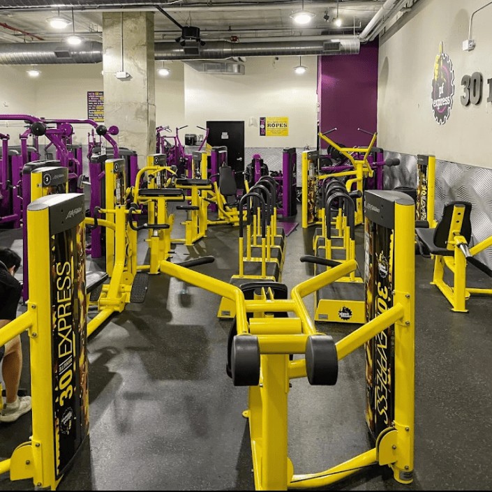 US_Gyms_PlanetFitnessManhattan(heraldSquare)_1