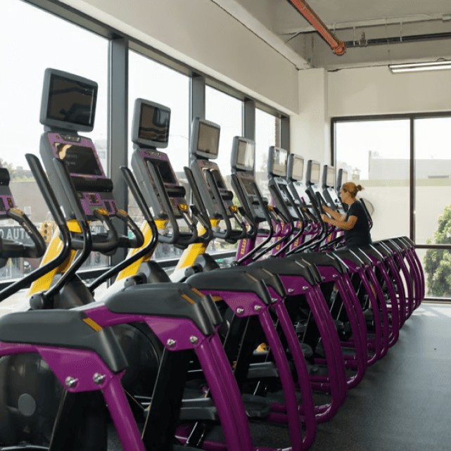 US_Gyms_PlanetFitnessBronx(3rdAve)_1