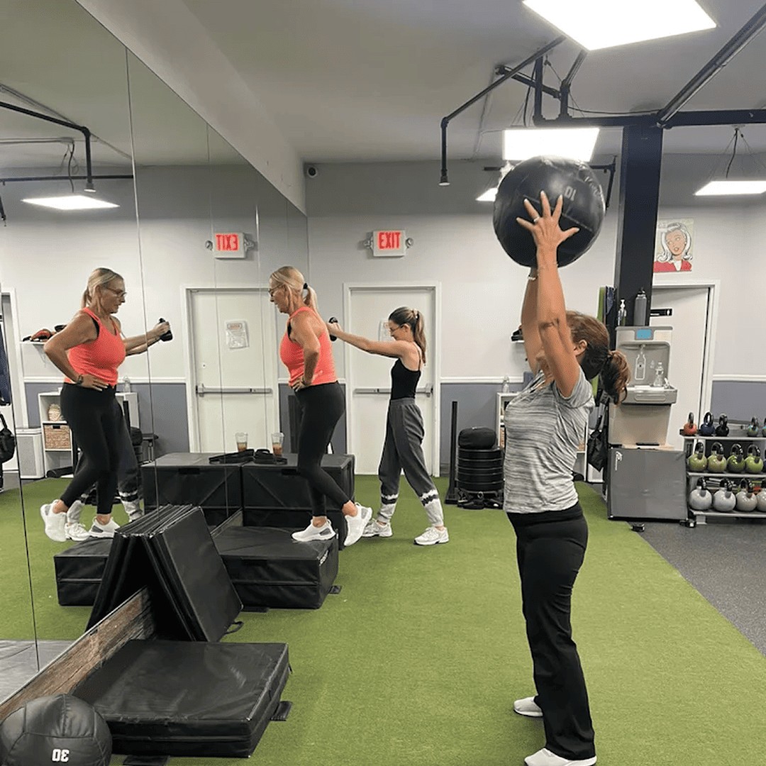 US_Trainers_JustFitTrainingGroup_1