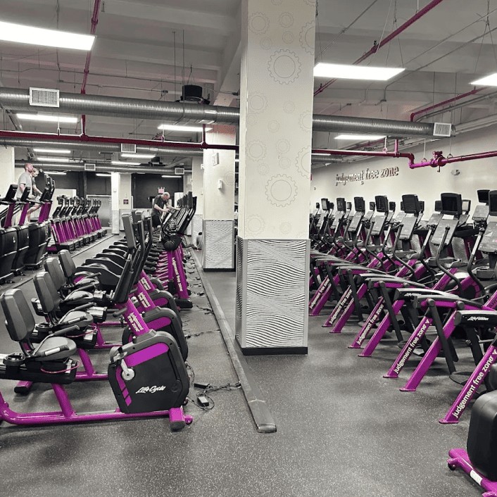 US_Gyms_PlanetFitnessBrooklyn(kingsHighway)_1