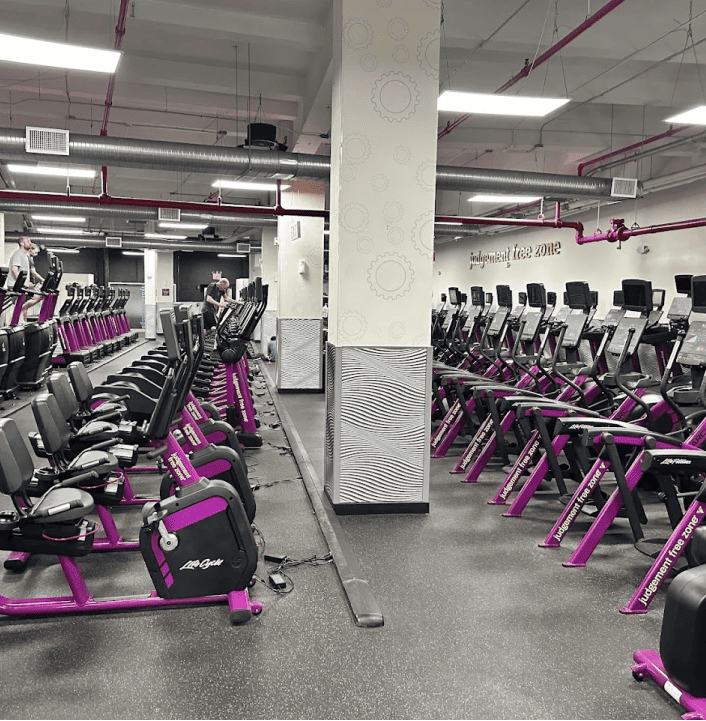 us_Gyms_PlanetFitnessBrooklyn(churchAve.)_6