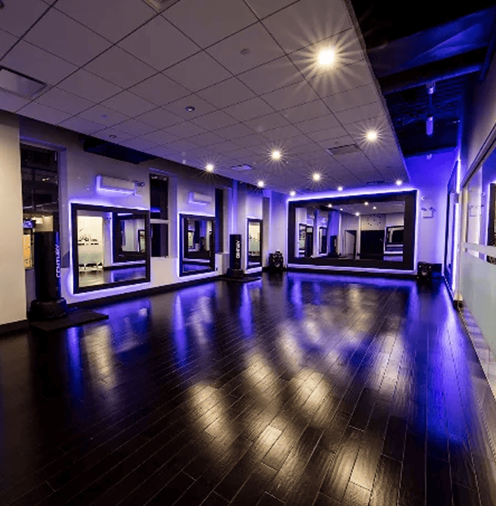 us_Gyms_PushFitnessClubCollegePoint_4