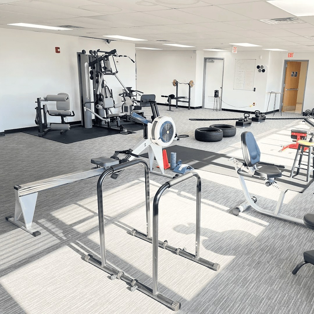 us_Trainers_AlphaLycanGym_2