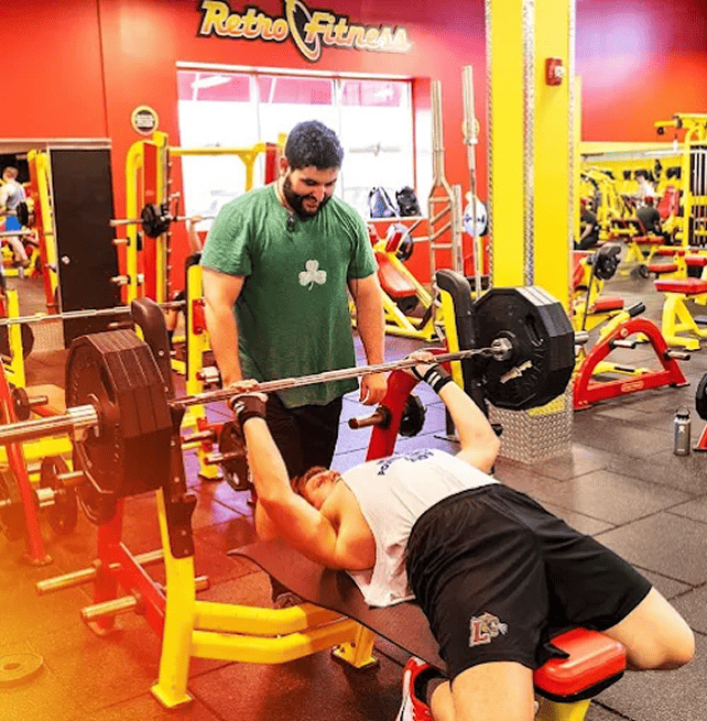 us_Gyms_RetroFitnessForestHills_2