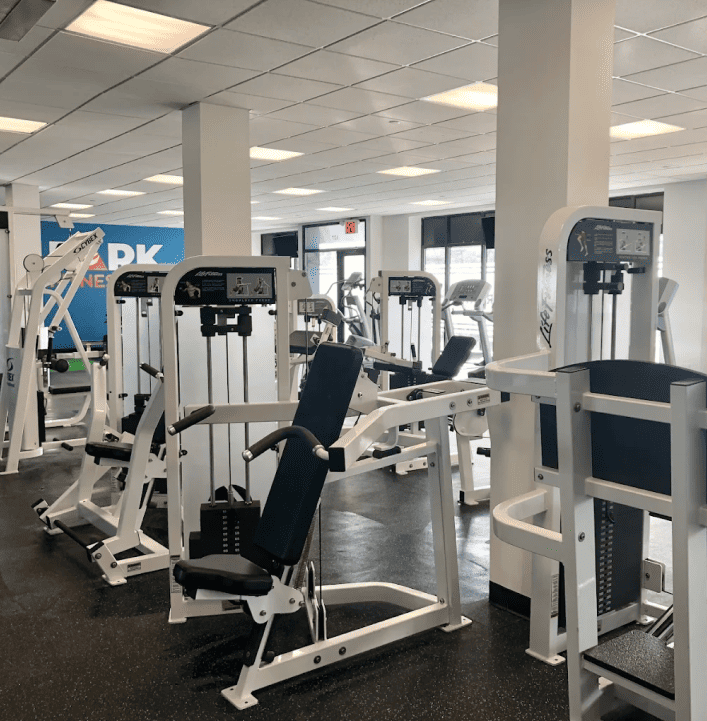 us_Gyms_ParkFitnessGym_2