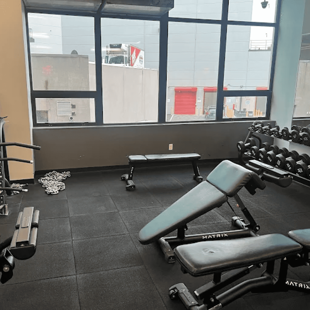 us_Gyms_PowerhouseGymLongIslandCity_5