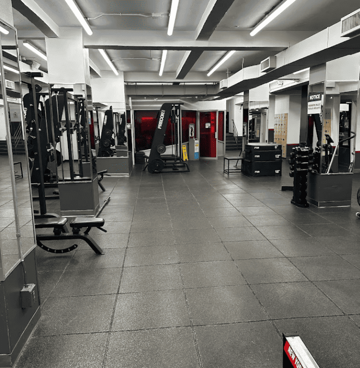 us_Gyms_NewYorkSportsClubsW73rdSt_3