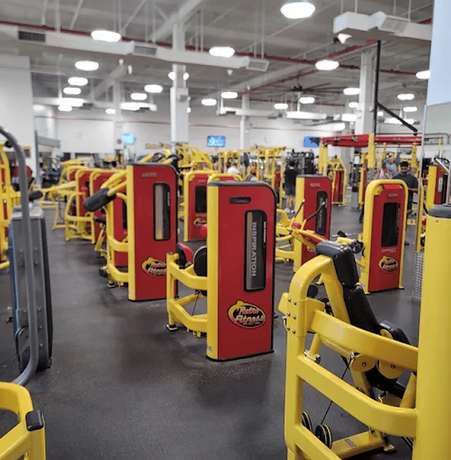 us_Gyms_RetroFitnessForestHills_1