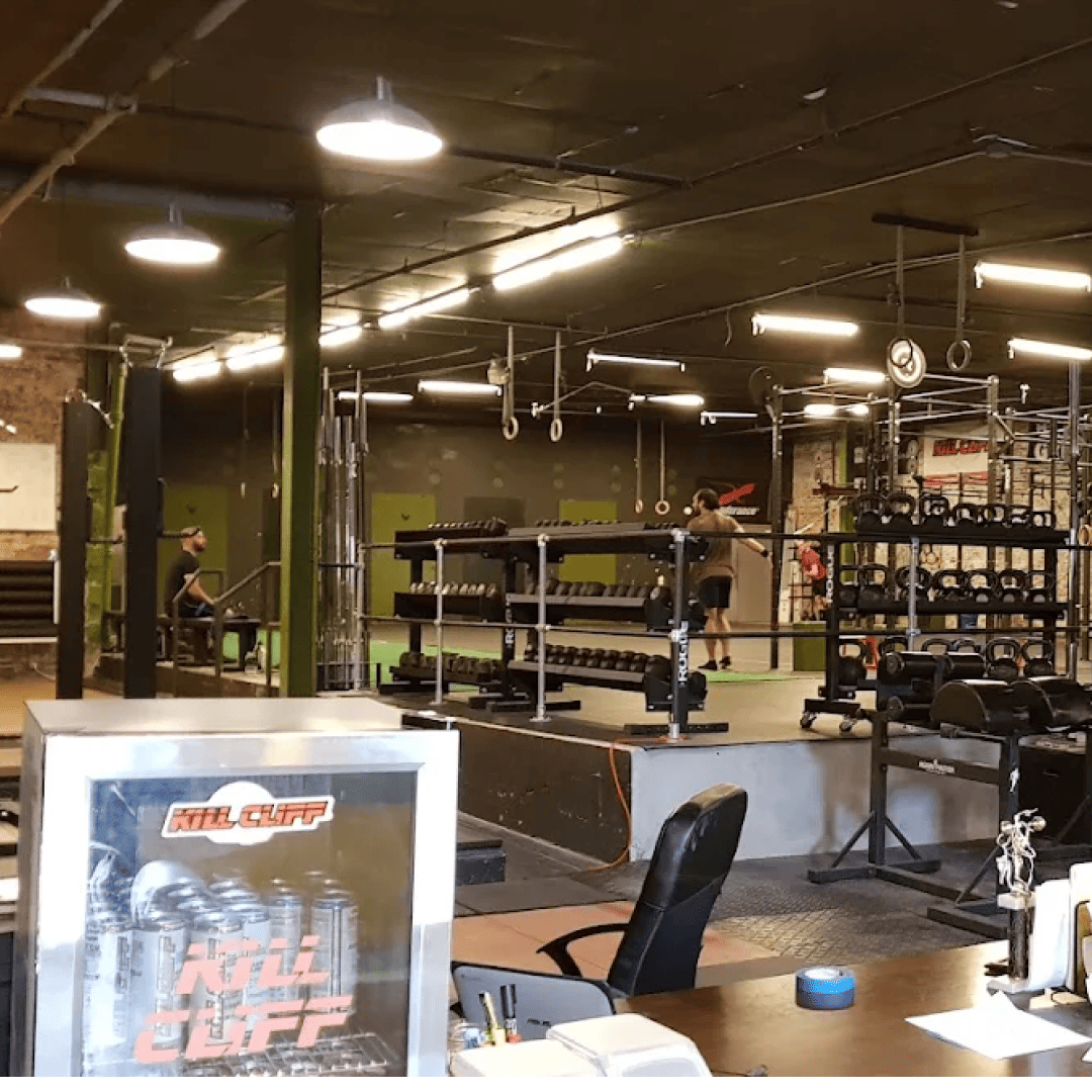 us_Gyms_MurderOfCrowsBarbellAndFitness_1