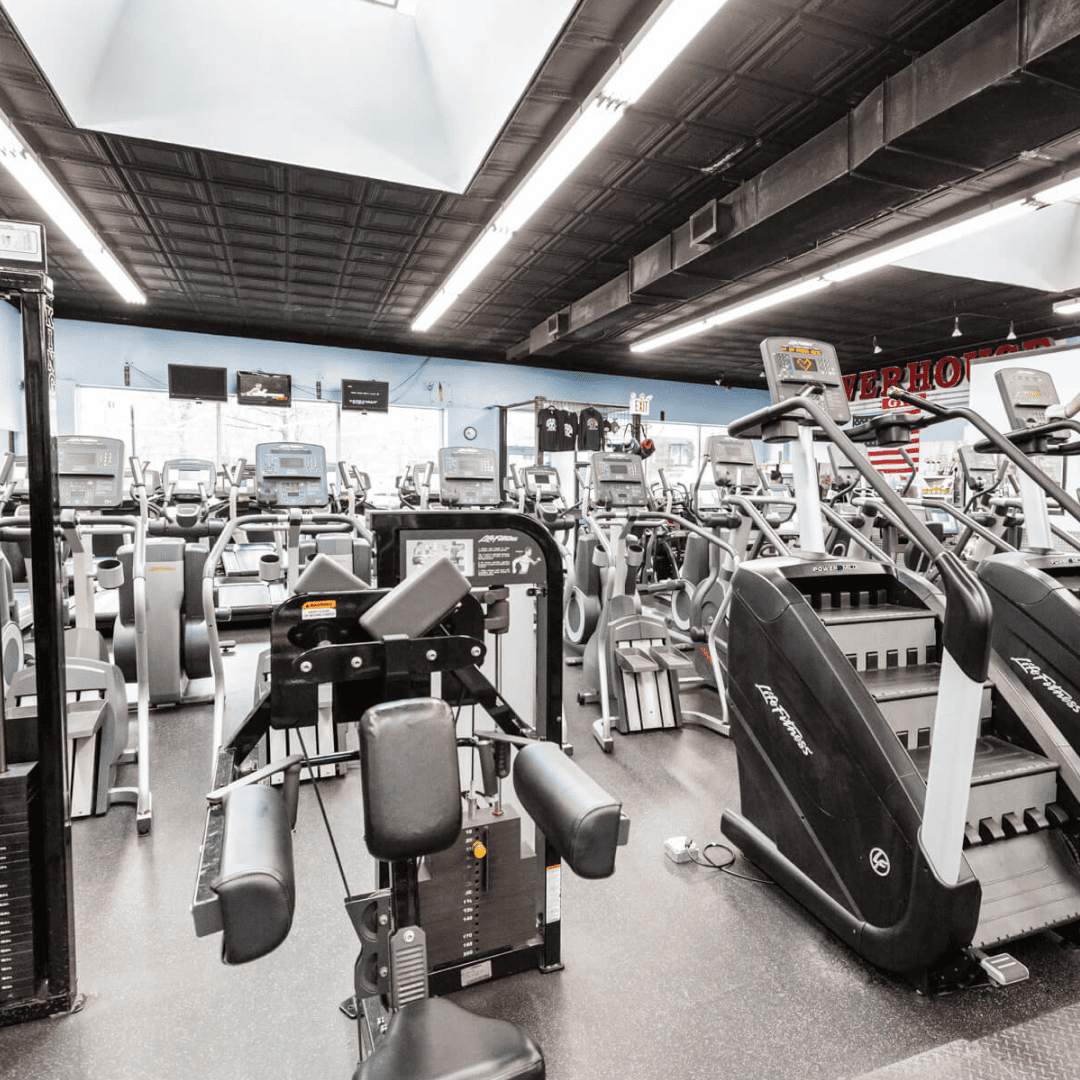us_Gyms_PowerhouseGymBayside_3