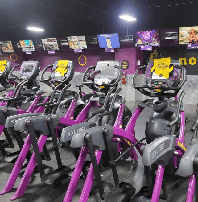us_Gyms_PlanetFitnessHowardBeach_2