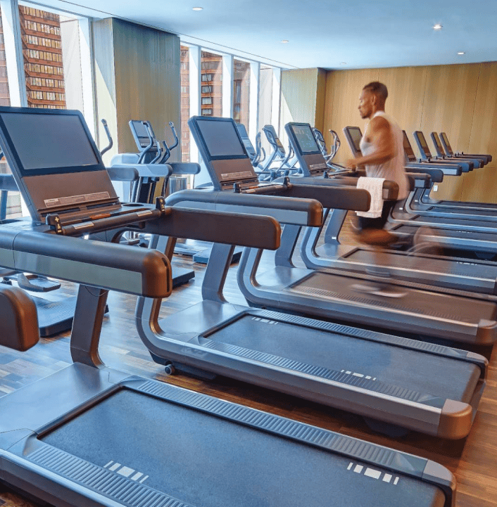 us_Gyms_LifeTimeSky(manhattan)_0