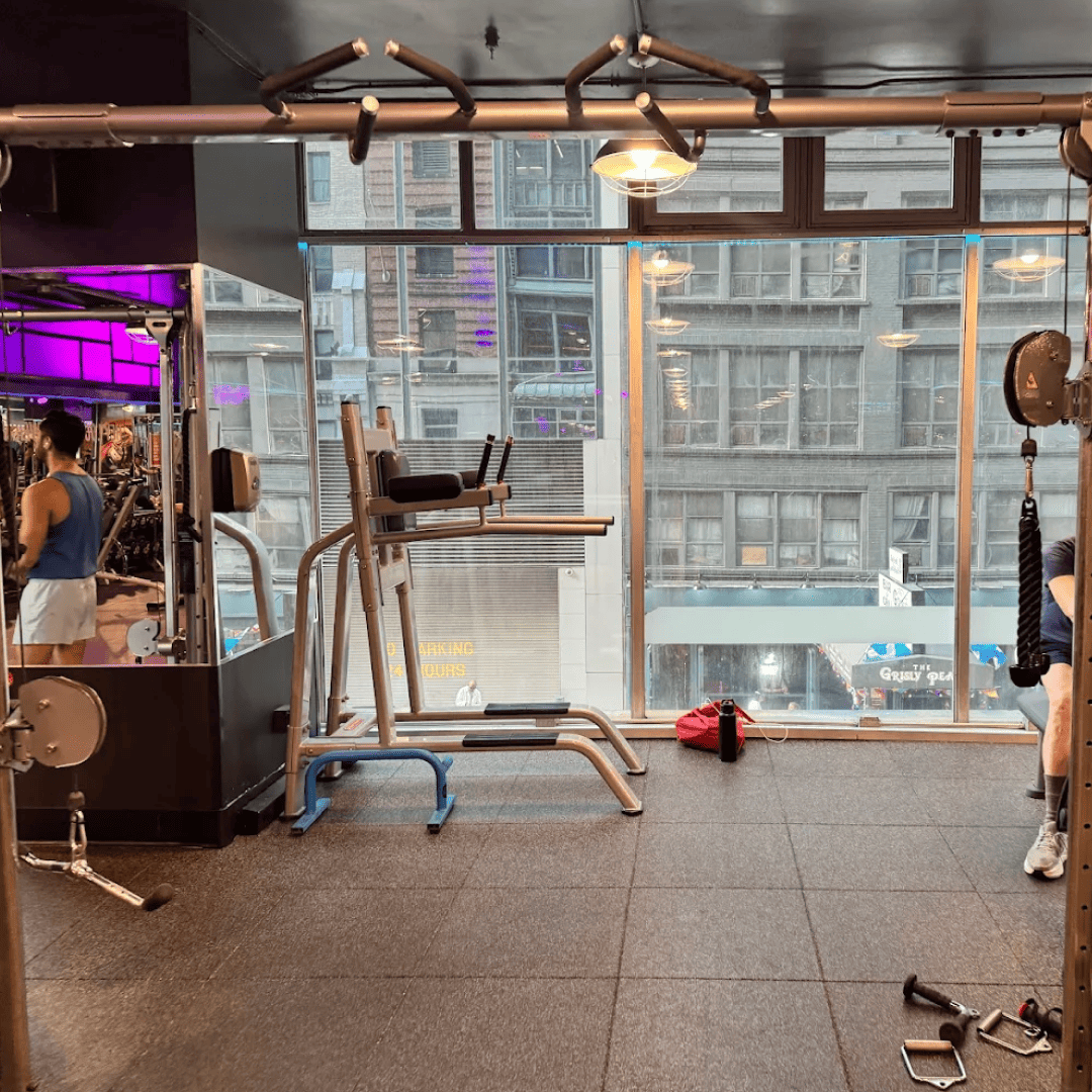 us_Gyms_CrunchFitness54thStreet_0