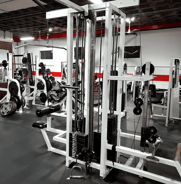 us_Gyms_Daro'sExtremeFitness_1