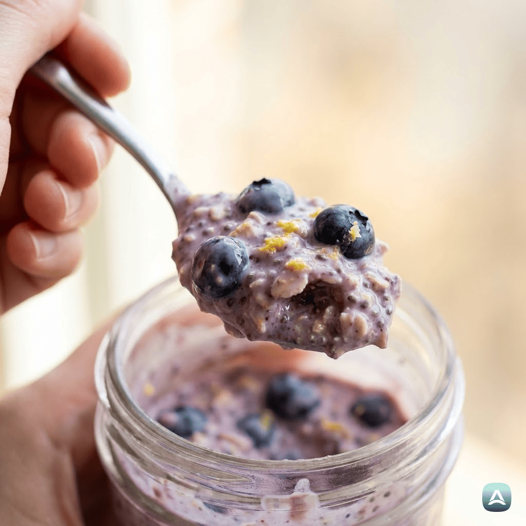 SI_Recipes_BorovničeviOvseniKosmičiČezNočZGrškimJogurtomInLimono_2