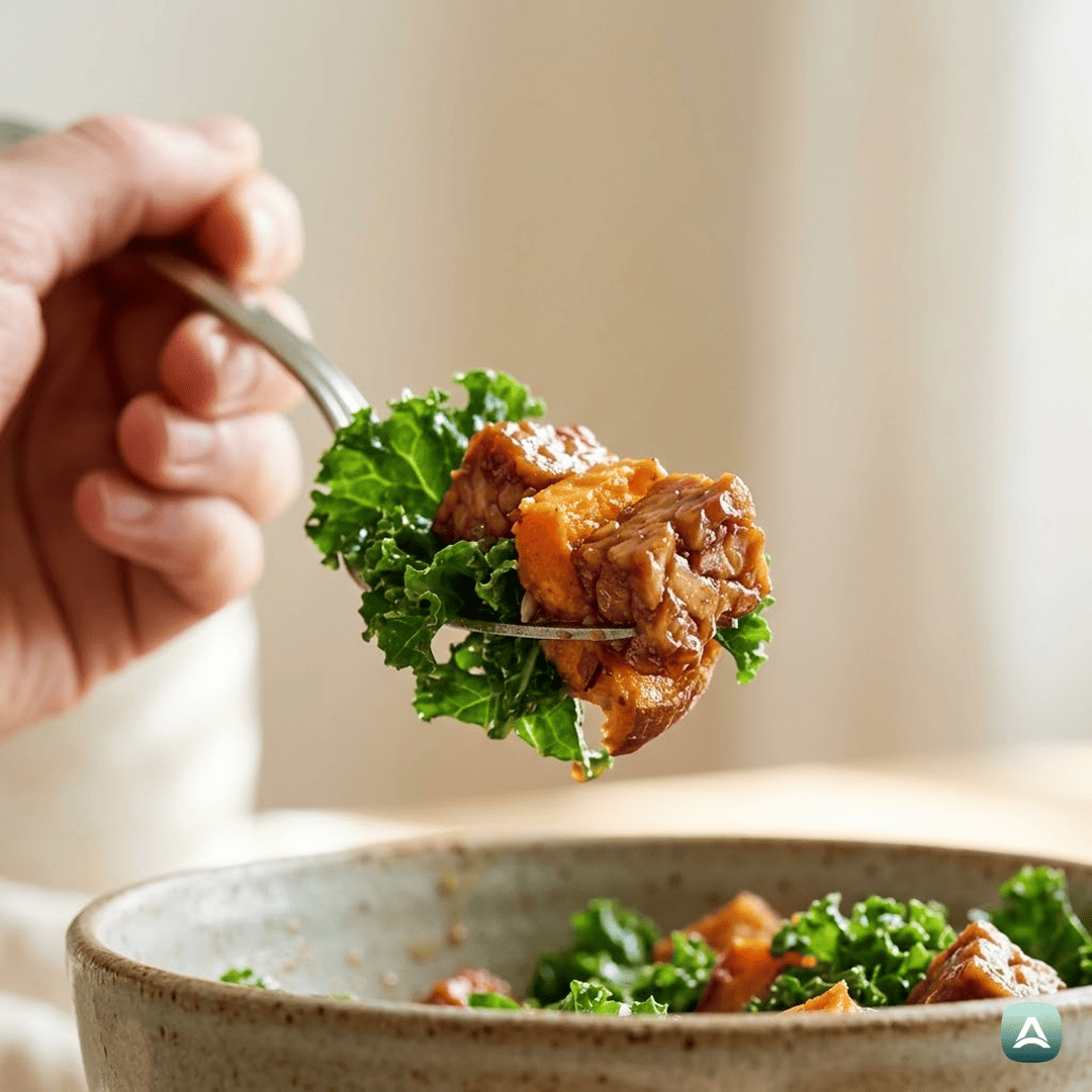 SI_Recipes_ToplaJesenskaSolataSTempehom,SladkimKrompirjemInJavorjevimPrelivom_2