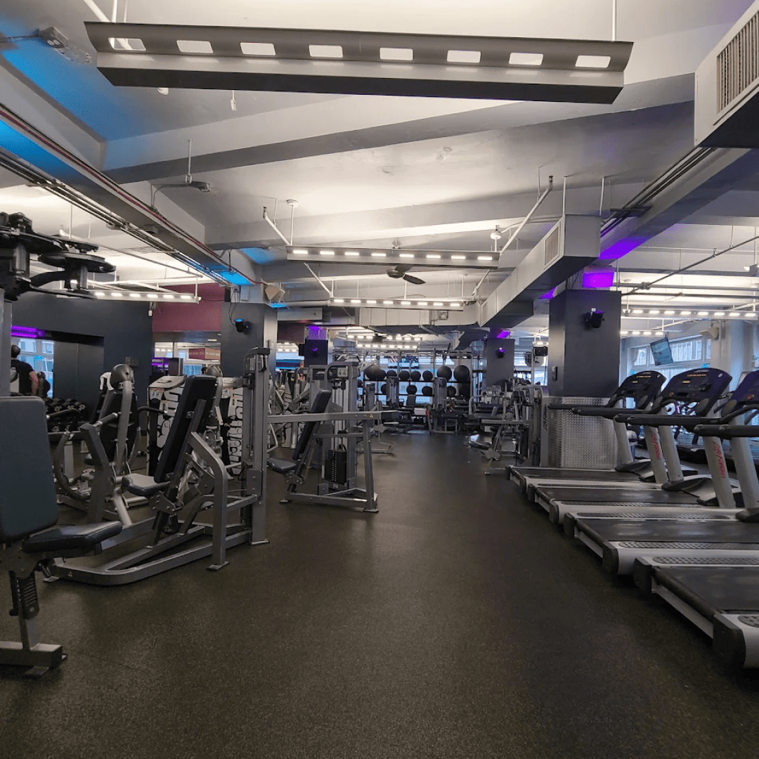 us_Gyms_CrunchFitness38thStreet_2