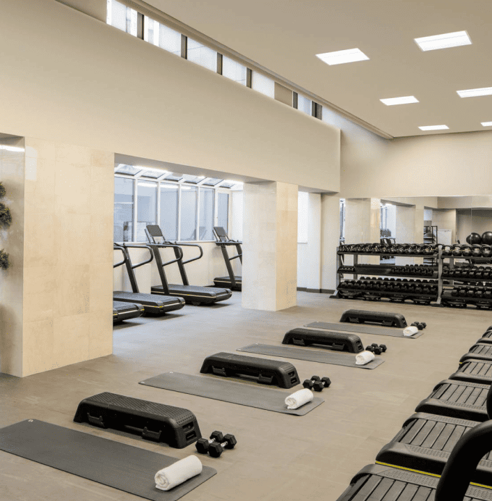 us_Gyms_LifeTimeMidtown_1