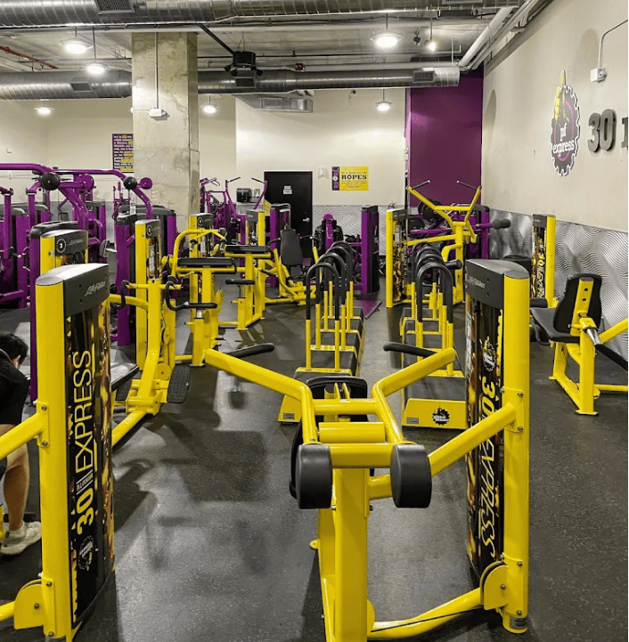 us_Gyms_PlanetFitnessManhattan(washingtonHeights)_3