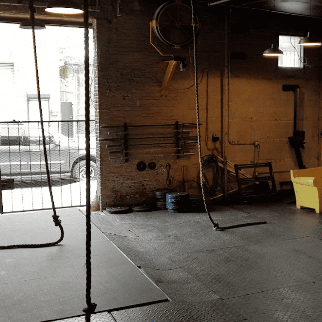 us_Gyms_MurderOfCrowsBarbellAndFitness_5