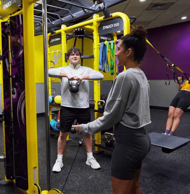 us_Gyms_PlanetFitnessBronx(fordhamRd)_5