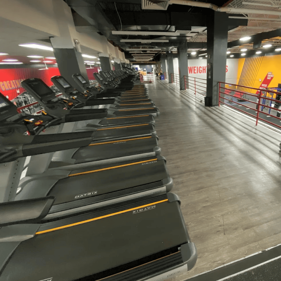 us_Gyms_CrunchFitnessBensonhurst_5