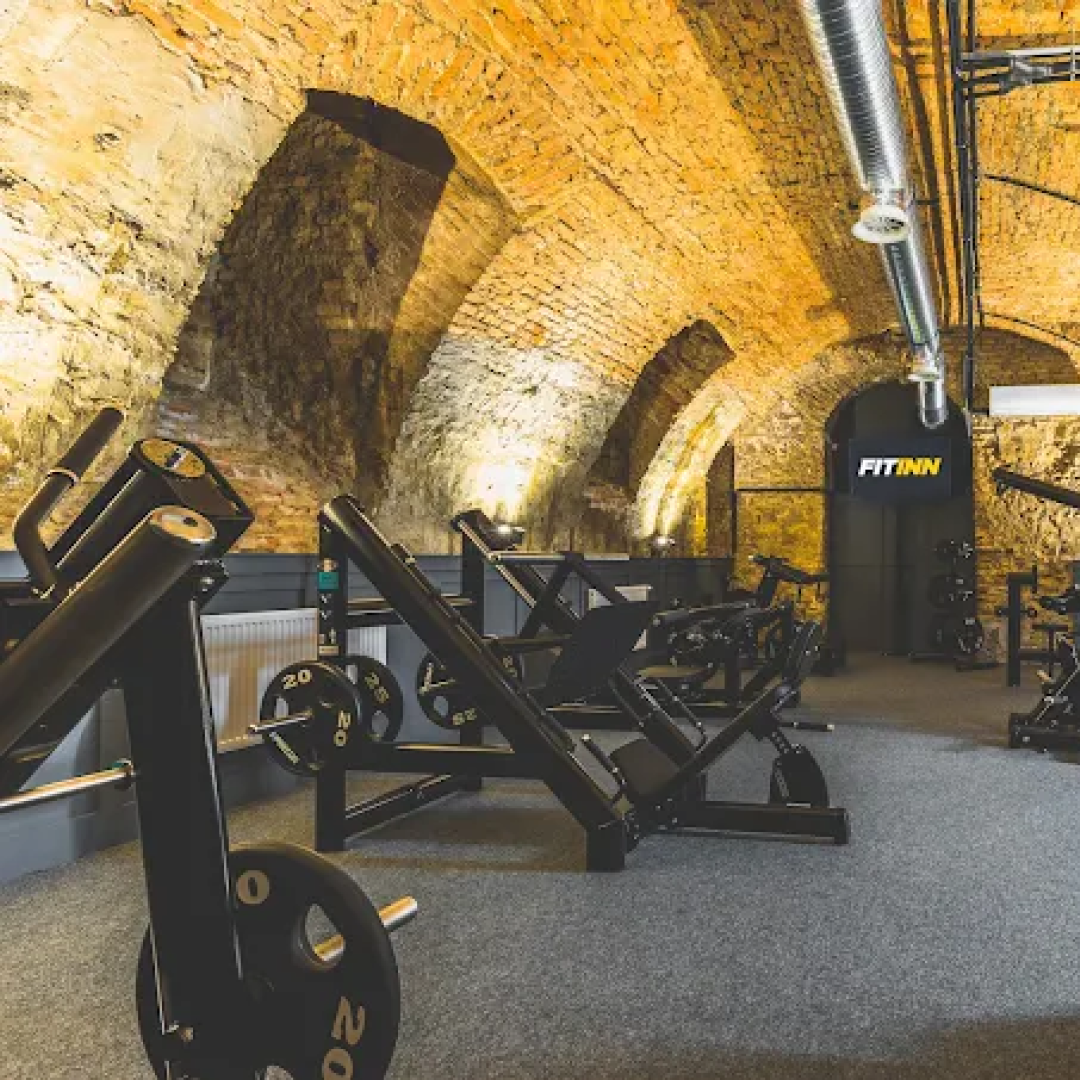 undefined_Gyms_FitinnFitnessstudio1Schwedenplatz_3