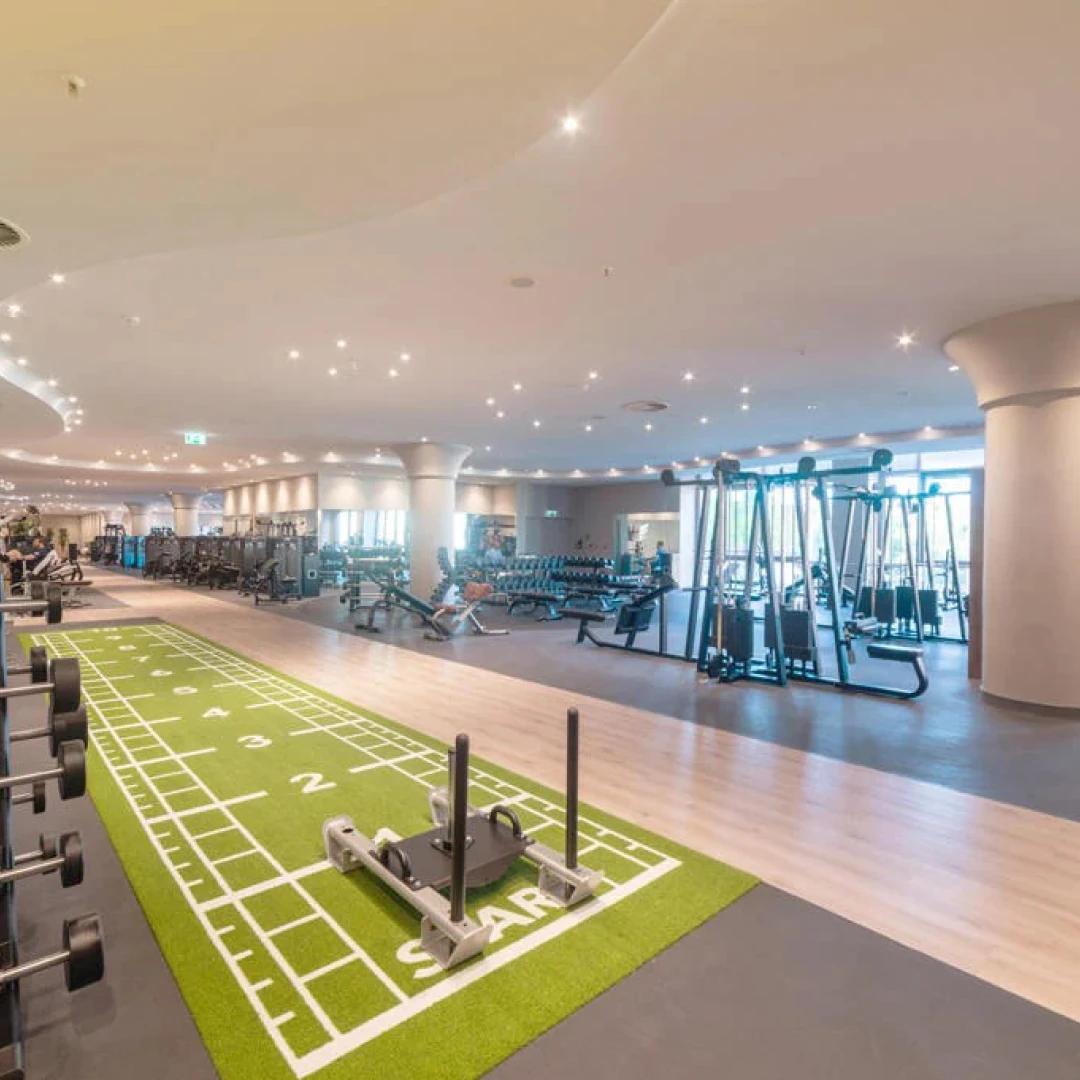 de_Gyms_DavidLloydMeridianFitness_0