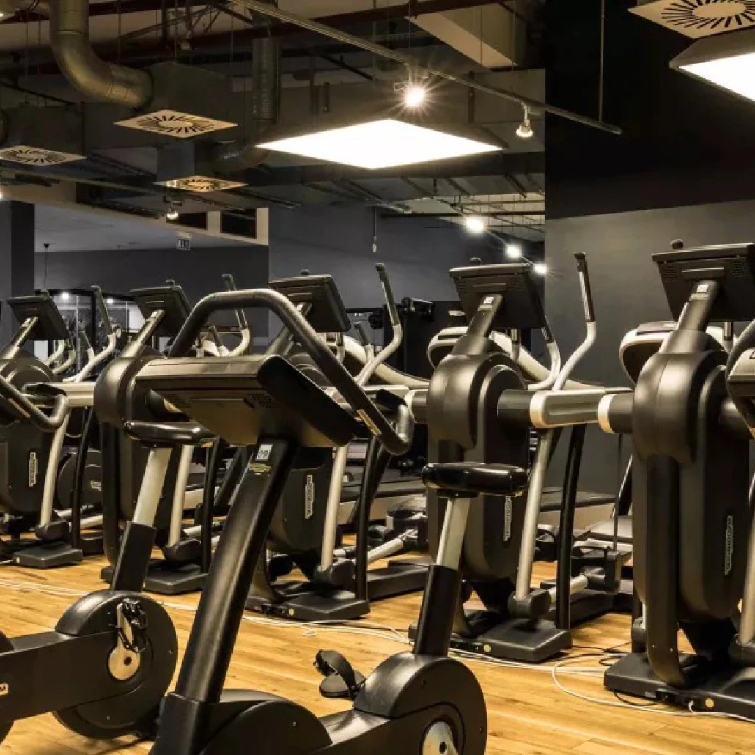 de_Gyms_FitnessFirstBerlinLichterfelde_2