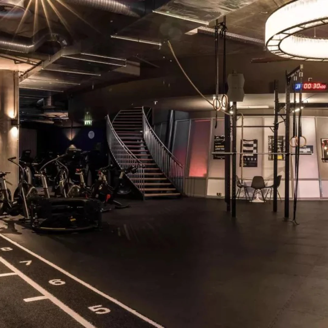 de_Gyms_FitnessFirstBerlinSteglitzWaltherSchreiberPlatz_2