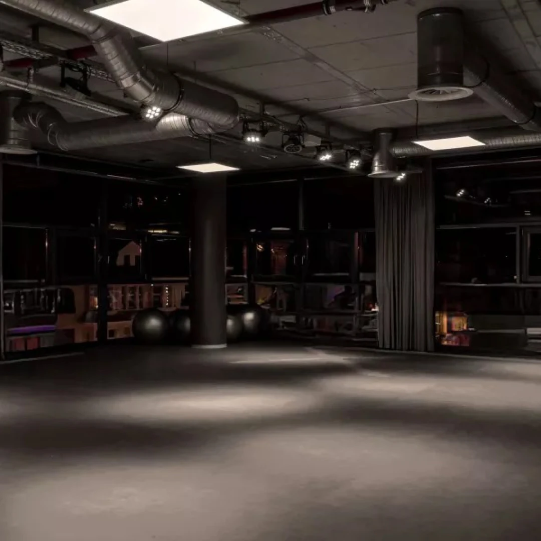 de_Gyms_FitnessFirstBerlinSteglitzWaltherSchreiberPlatz_3