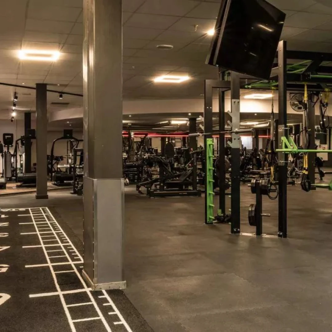 de_Gyms_FitnessFirstBerlinSteglitz_1