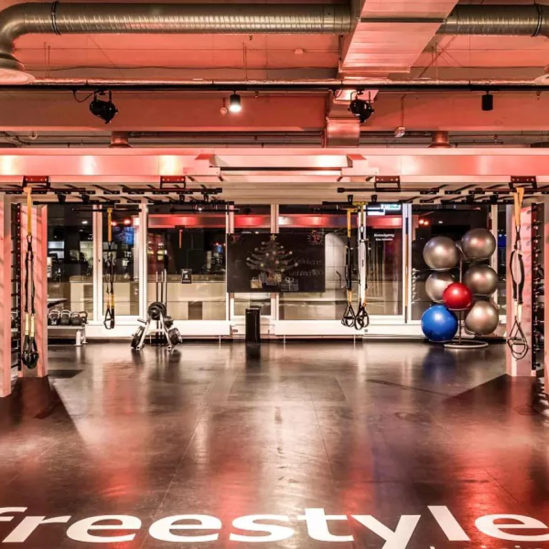 de_Gyms_FitnessFirstBerlinWedding_1