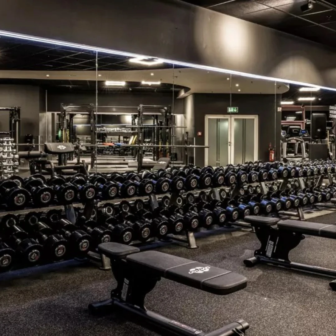 de_Gyms_FitnessFirstBerlinWilmersdorf_0