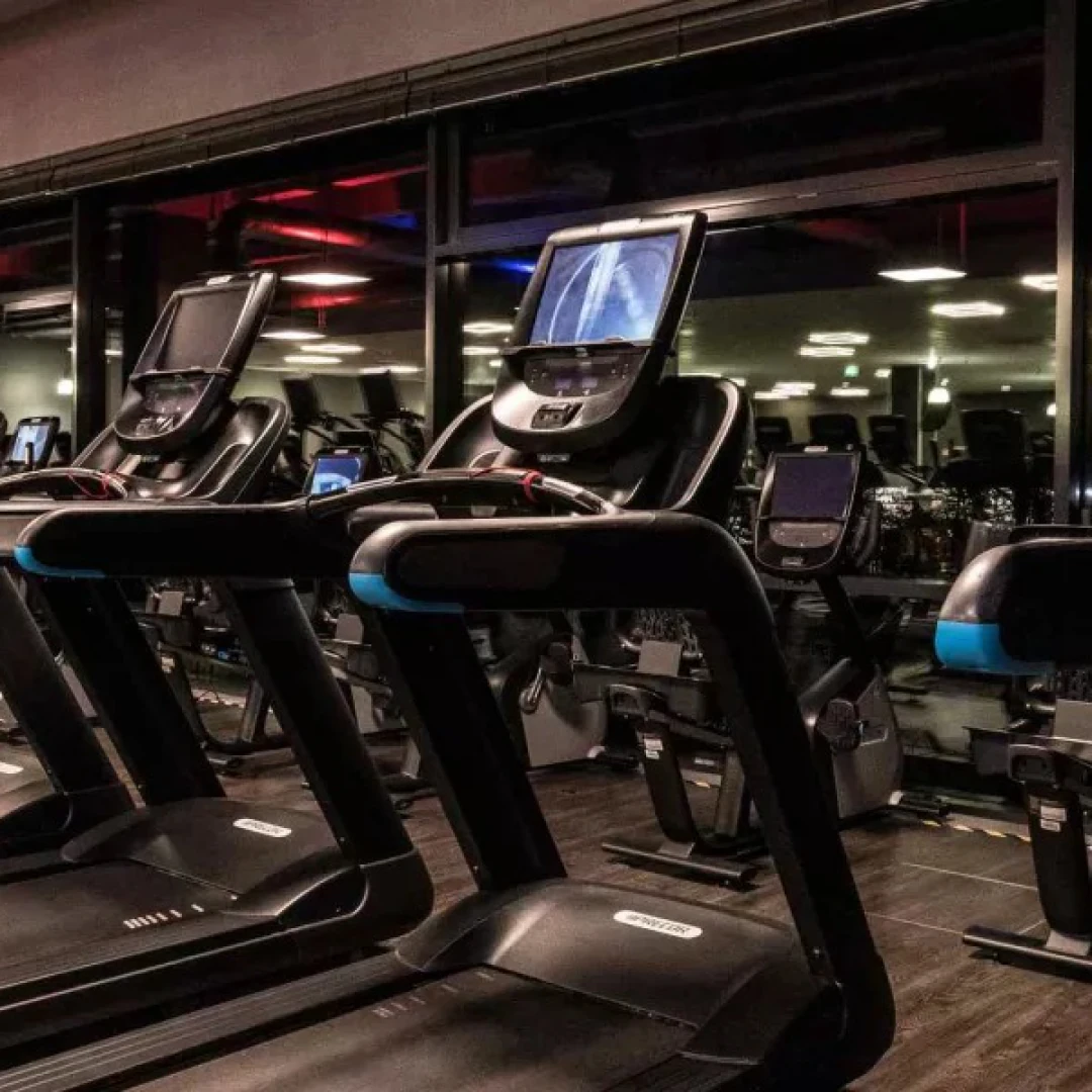 de_Gyms_FitnessFirstBerlinZehlendorferWelle_3