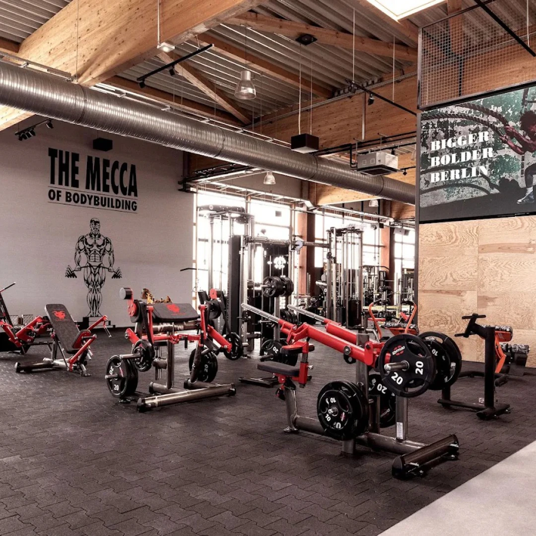 de_Gyms_Gold'sGym_1