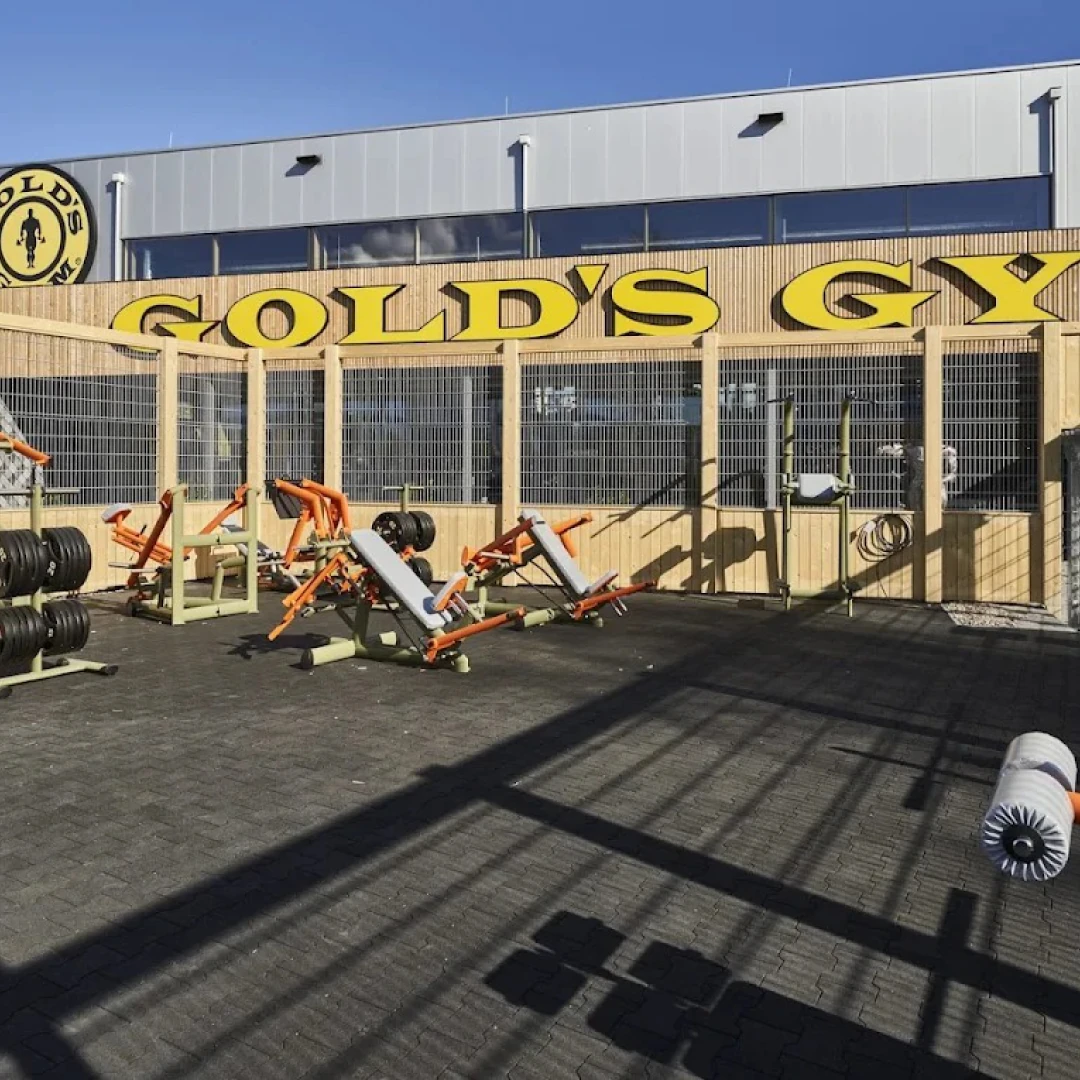 de_Gyms_Gold'sGym_5