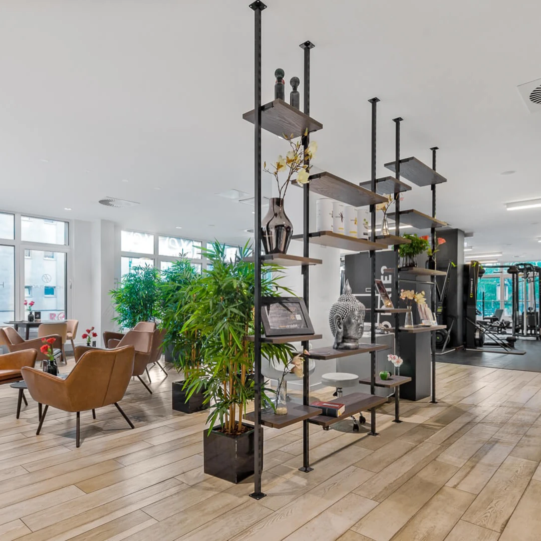 de_Gyms_HolmesPlaceBerlinBismarckstrasse_3