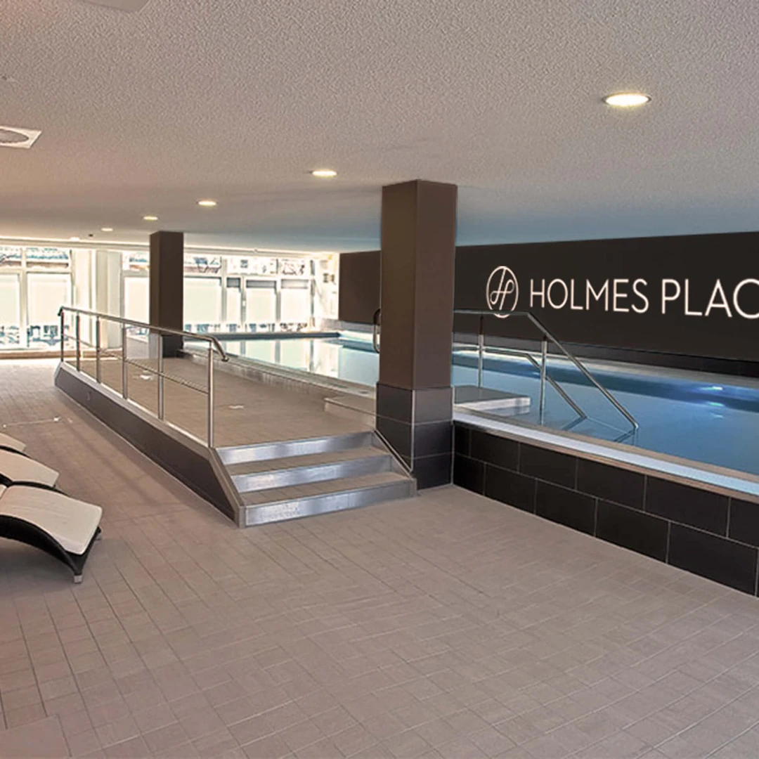 de_Gyms_HolmesPlaceBerlinBismarckstrasse_4