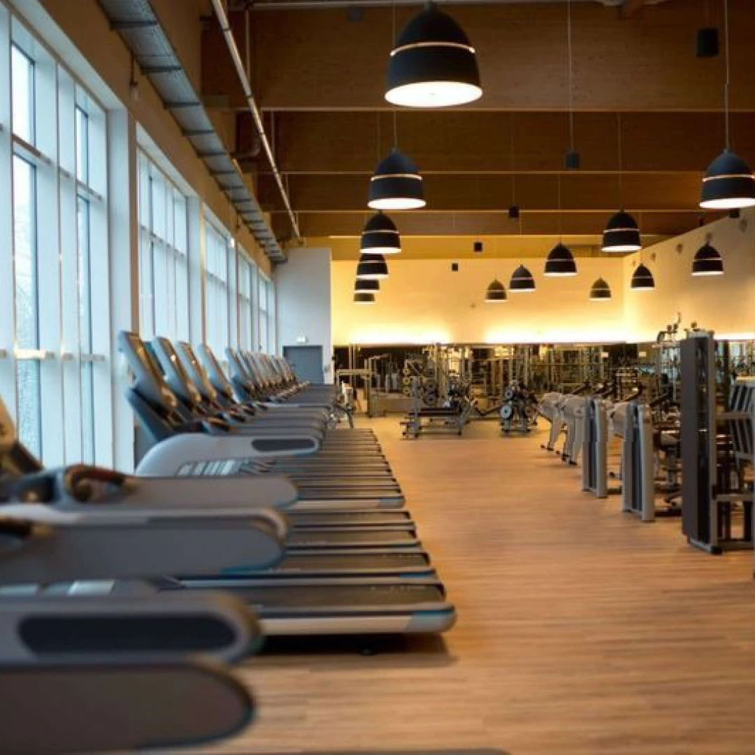 de_Gyms_HolmesPlaceBerlinNeueWelt_0