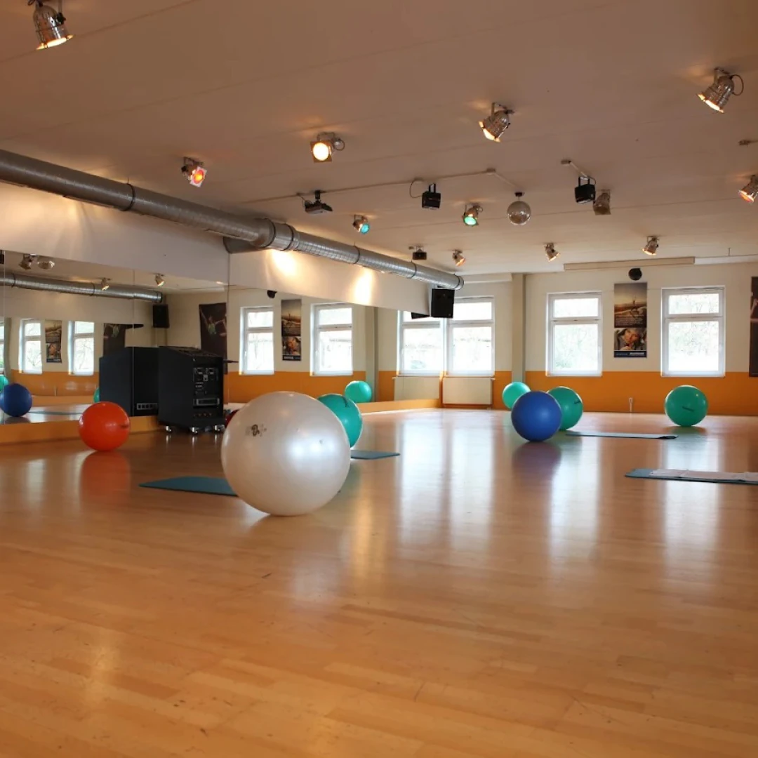 de_Gyms_InjoyBerlinSteglitz_1