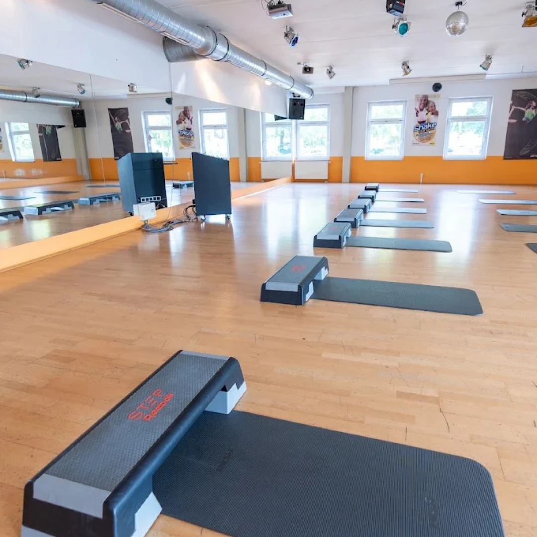 de_Gyms_InjoyBerlinSteglitz_2