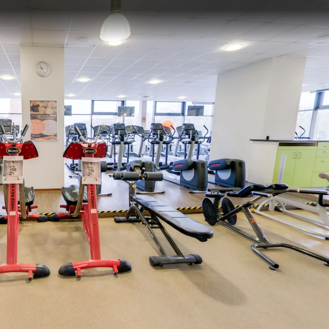 de_Gyms_LadyCompanyFitnessFuerFrauenStudioMitteAlexanderplatz_1