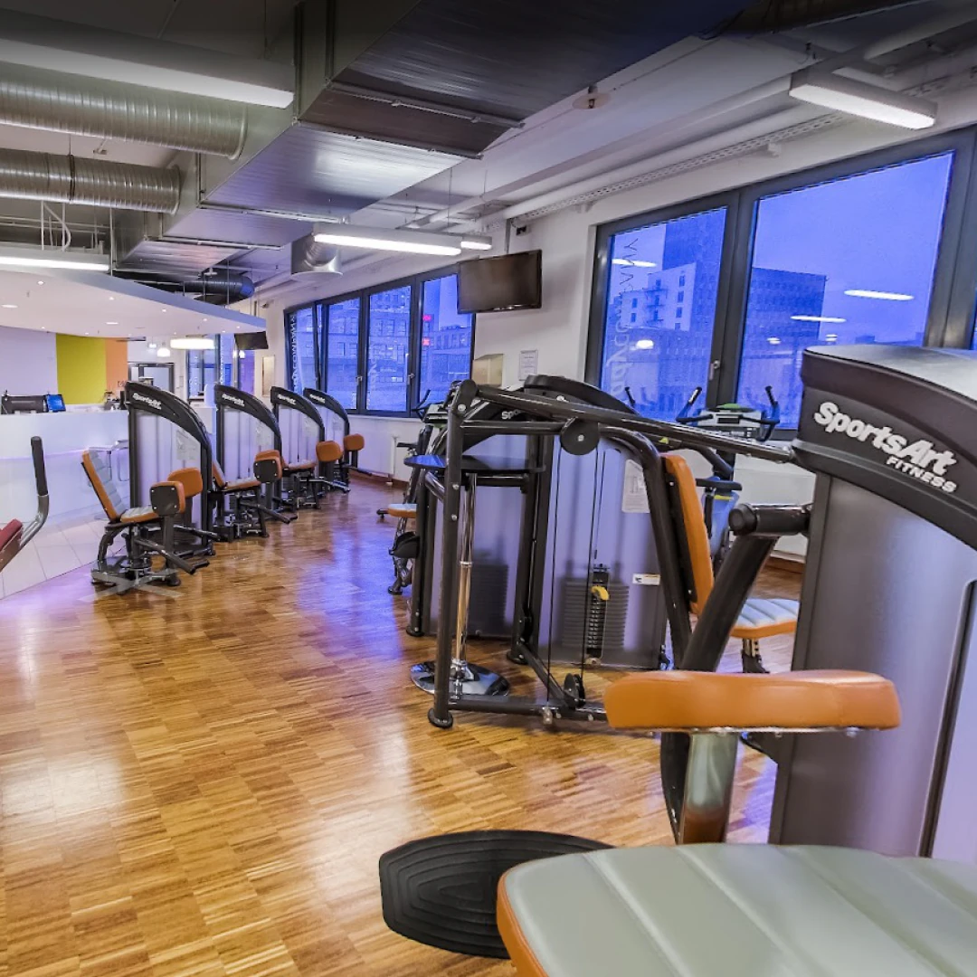 de_Gyms_LadyCompanyFitnessFuerFrauenStudioTempelhoferHafen_1