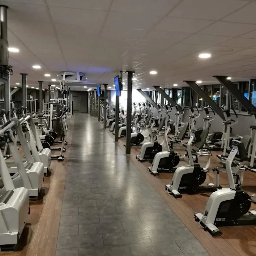 de_Gyms_McFitBerlinNiederschoeneweide_2