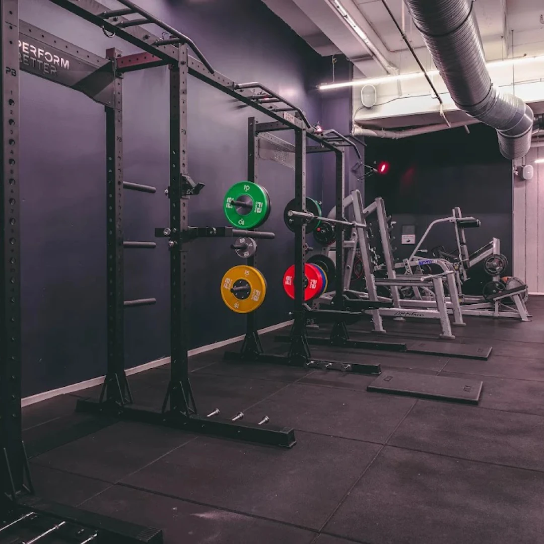 de_Gyms_CleverFitHamburgNeugraben_1